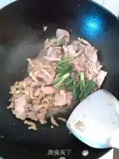 Make Onion-cracker and meat step 4