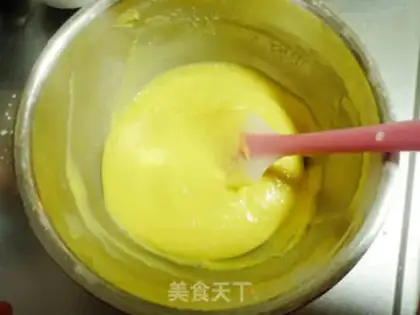 Make Rainbow naked cake step 5