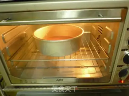 Make Rainbow naked cake step 17