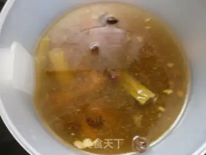 Make Sour chicken soup step 0