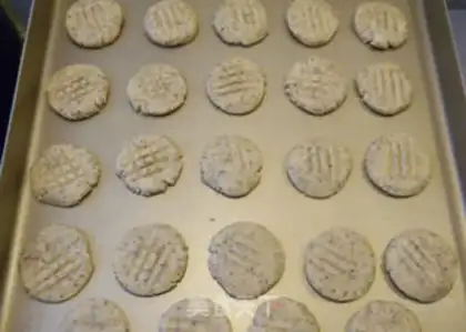 Make Milk and tea and cookies step 8