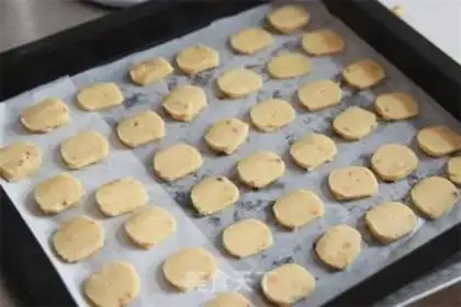 Make Peanut butter cookies step 7