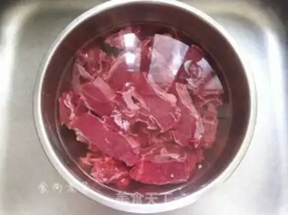 Make Tomato potato stew step 1