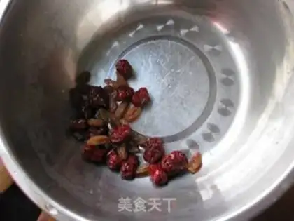 Make Red-tree raisin rice step 2