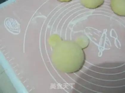 Make Coconut milk, yellow-faced bear bread step 10