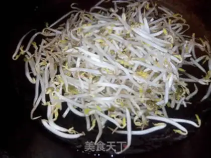 Make Bean sprouts step 1