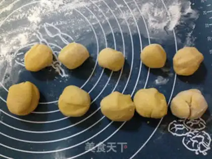 Make Golden pumpkin nest step 4