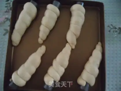 Make Coco Spiral Bread step 9