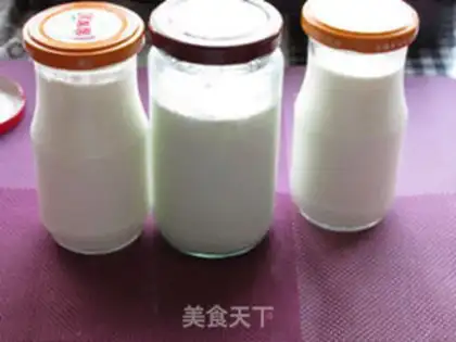 Make Blueberry yogurt step 1
