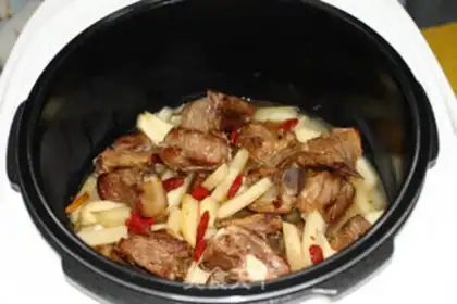 Make Quick chop gravy step 7