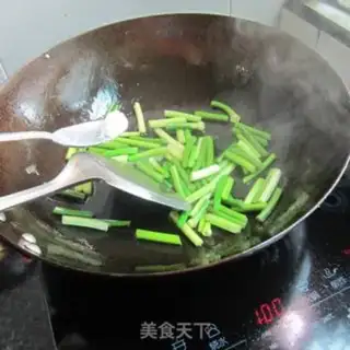 Make Dry-burn garlic sausage step 3