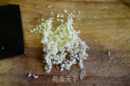 Make Garlic pickles step 2