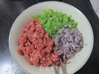 Make Pork celery pie step 3