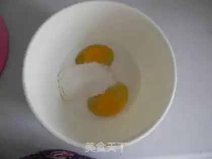 Make Nutritional breakfast, egg bun toast step 2