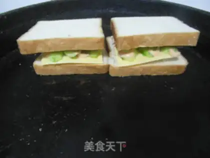 Make Chishima Bee toast step 10