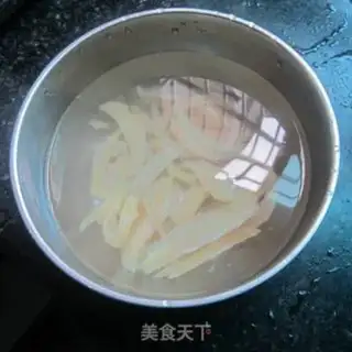 Make Nasty dry fish step 1