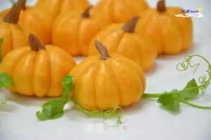 Make Pumpkin buns step 6