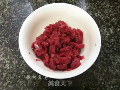 Make Black pepper beef cheese step 1