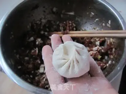 Make Beef buns onions step 8