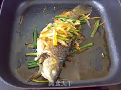Make The onion burns the catfish step 8
