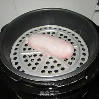 Make The apricot and the chicken leg step 1