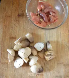 Make Straw mushrooms with thin meat step 1