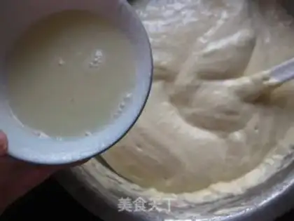 Make A sponge cake step 7
