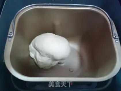 Make Rose bread step 4