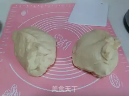 Make Rose bread step 5