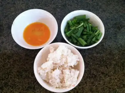 Make Garlic fried rice step 0