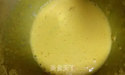 Make Pineapple sauce twirl cake step 3