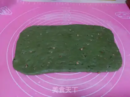 Make Rose bread step 12