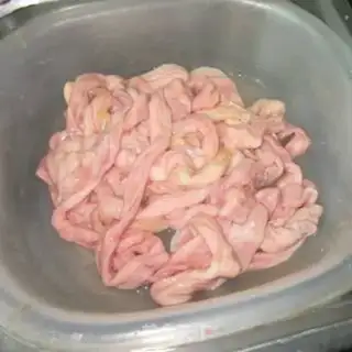 Make Little intestines, little egg soup step 0