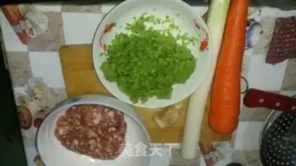 Make Pork cabbage step 1