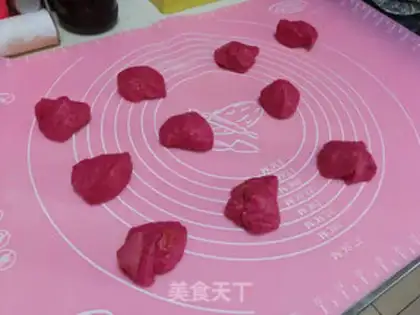 Make Rose bread step 18