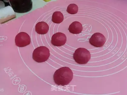 Make Rose bread step 19