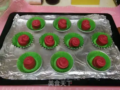 Make Rose bread step 24