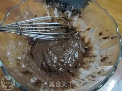 Make Chocolate decorated cake step 1