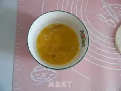 Make Home-based egg chubby step 6