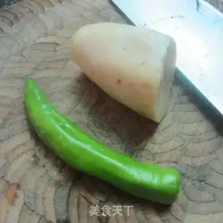 Make The radish fried the dried fish step 1