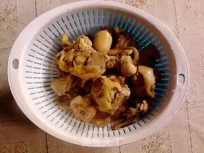 Make Mushroom chicken soup step 3