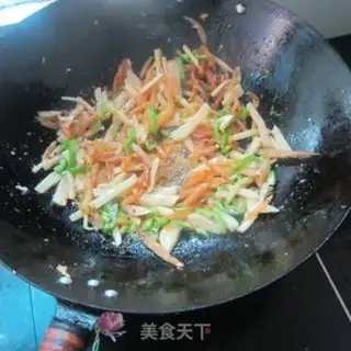 Make The radish fried the dried fish step 9