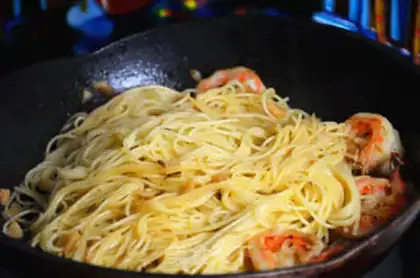 Make Wine and shrimp pasta step 11