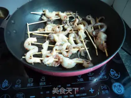 Make Ridiculous squid step 7