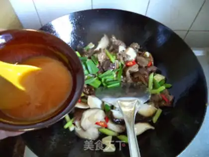Make Fresh mushrooms and roast beef step 6