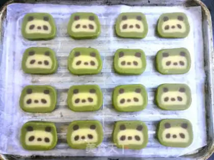 Make Panda cookies step 19