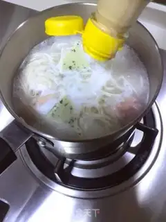 Make Japanese bone noodles step 3