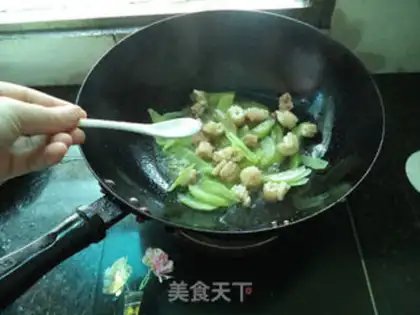 Make Squid roll step 8