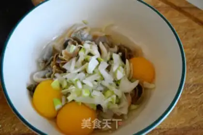 Make Eggs and seafood step 2