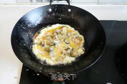 Make Eggs and seafood step 4